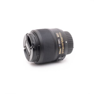 Nikkor 35 18-2 Nikon AF-S Nikkor 35mm f/1.8 G DX - Käytetty