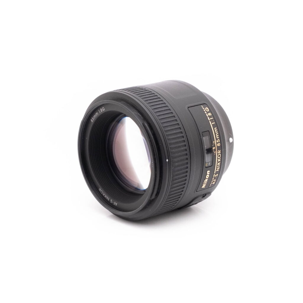 Nikkor_85mm-2 Nikon AF-S Nikkor 85mm f/1.8 G - Käytetty