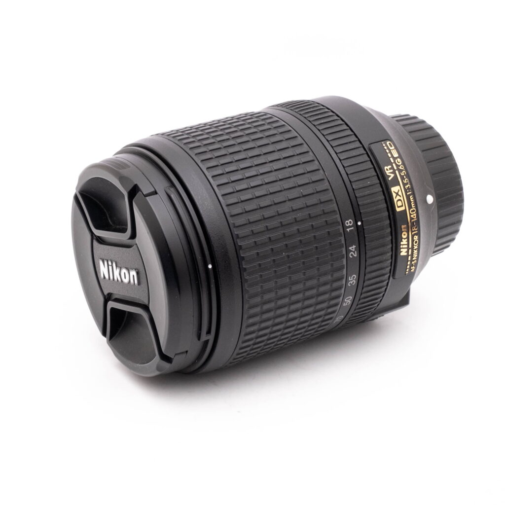 Nikkor_DX_18-140-1 Nikon AF-S Nikkor 18-140mm f/3.5-5.6 G DX VR - Käytetty