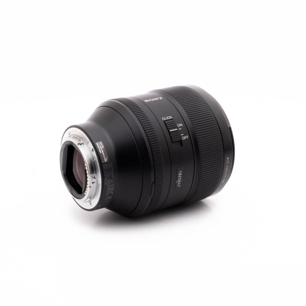 Sony FE 85mm-3 Sony FE 85mm f/1.4 GM (sis. ALV24%) - Käytetty