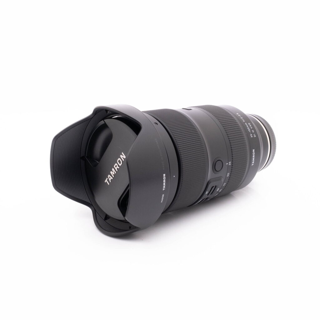 Tamron 35-150mm-1 Tamron 35-150mm f/2-2.8 Di III VXD Sony - Käytetty