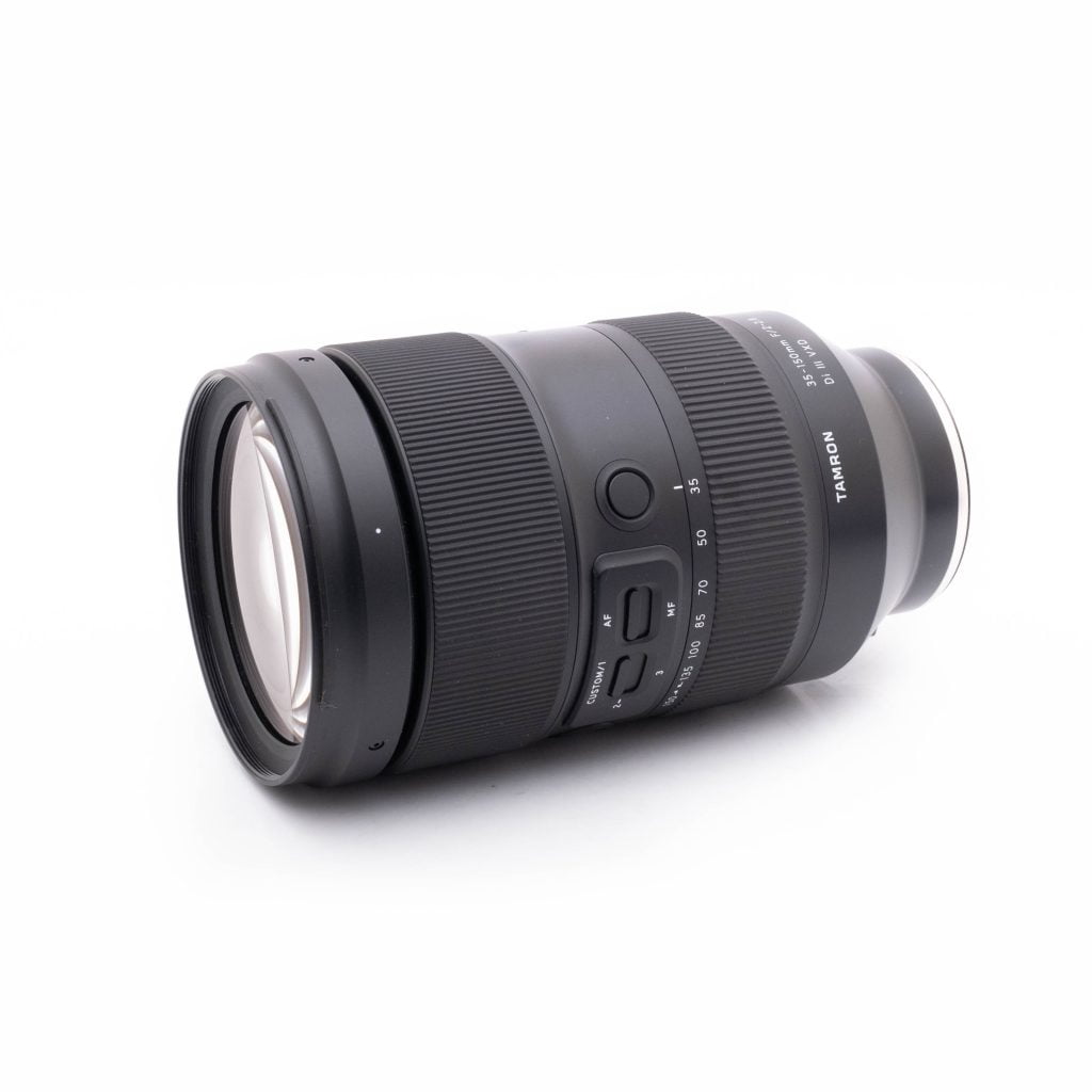 Tamron 35-150mm-3 Tamron 35-150mm f/2-2.8 Di III VXD Sony - Käytetty
