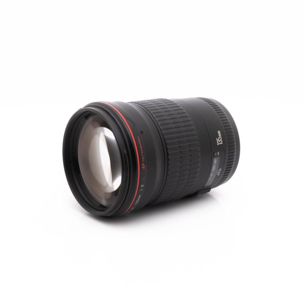 Canon 135mm f2-2 Canon EF 135mm f/2 L USM (sis.ALV24%) - Käytetty