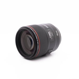 Canon EF 85mm f/1.4 L IS USM (takuu 6kk, sis.ALV24%) - Käytetty