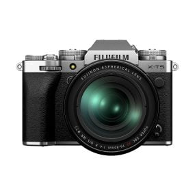 Fujifilm X-T5 +  XF 16-80mm f/4 R OIS WR – Hopea – 200€ alennus Fujifilm järjestelmäkamerat