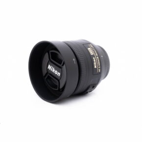 Nikon AF-S Nikkor 35mm f18-1 Nikon AF-S Nikkor 35mm f/1.8 G DX - Used