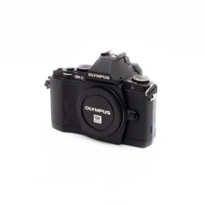 Olympus OM-D E-M5 (SC 9300) + HLD-6G battery grip - Used