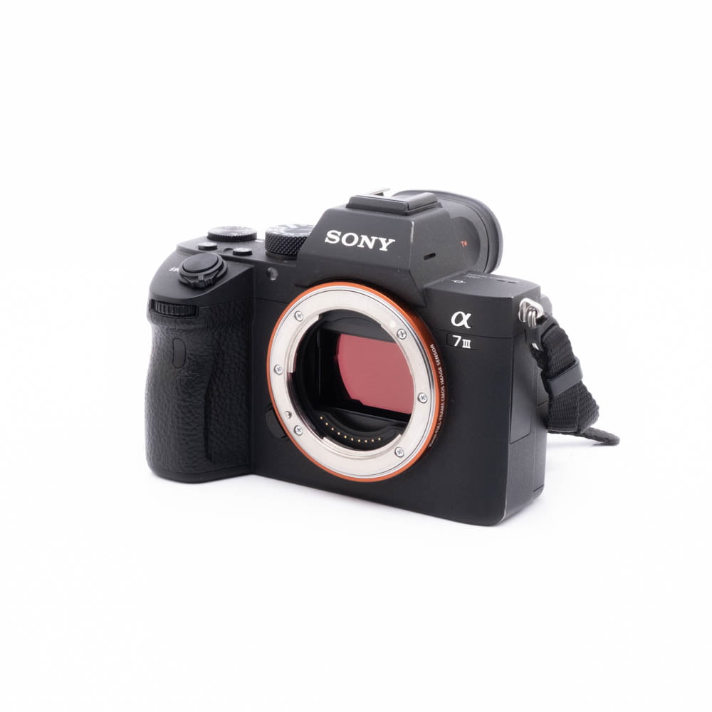 Sony A7 III-2-2 Sony A7 III (SC 8800) – Käytetty
