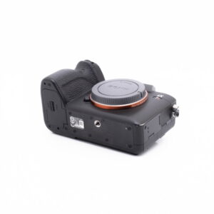 Sony A7R IV (SC 146000, sis.ALV24%) – Käytetty