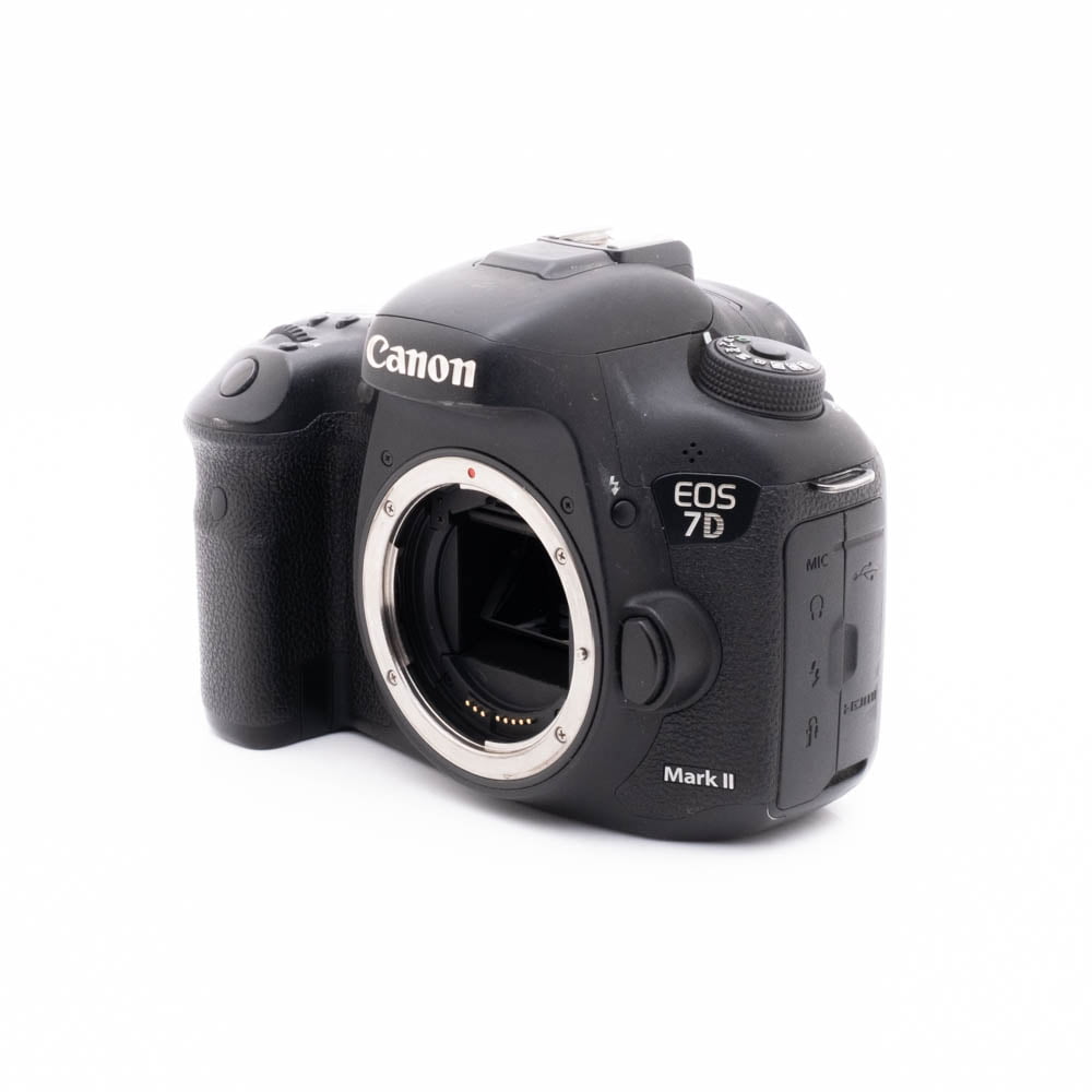 Canon 7D Mark II-2 Canon EOS 7D Mark II (SC 216000) - Käytetty