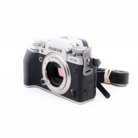 Fujifilm X-T4 (SC 12200, sis.ALV24%) – Käytetty Fujifilm käytetyt kamerat 3