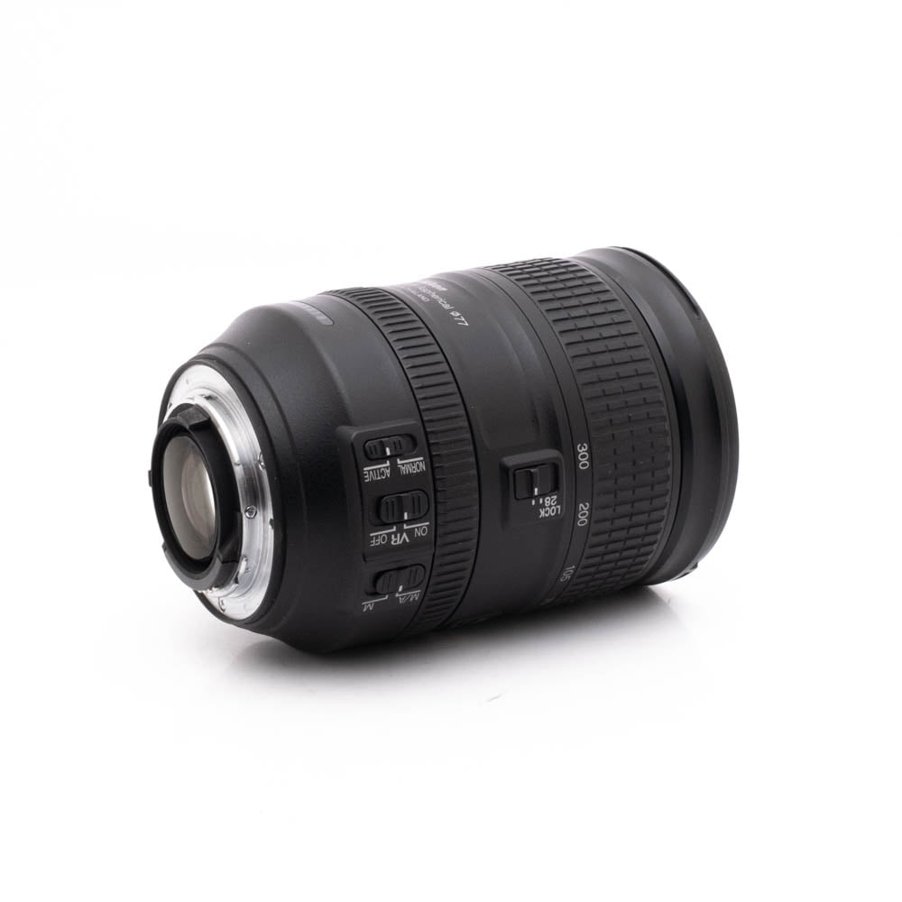 Nikon AF-S Nikkor 28-300mm f/3.5-5.6 G ED VR - Käytetty