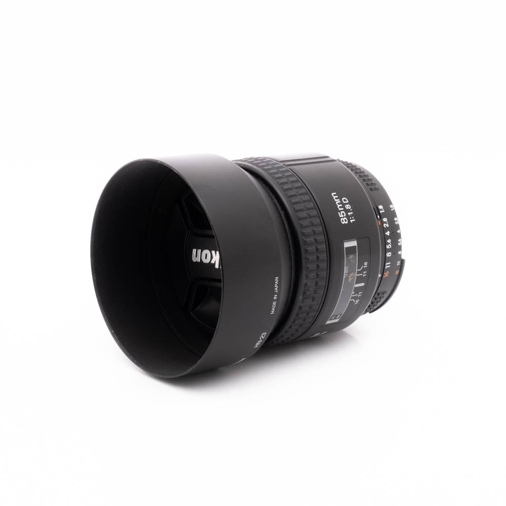 Nikon 85mm f18 D-1 Nikon AF Nikkor 85mm f/1.8 D - Käytetty