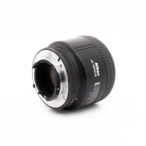Nikon 85mm f18 D-3 Nikon AF Nikkor 85mm f/1.8 D - Käytetty