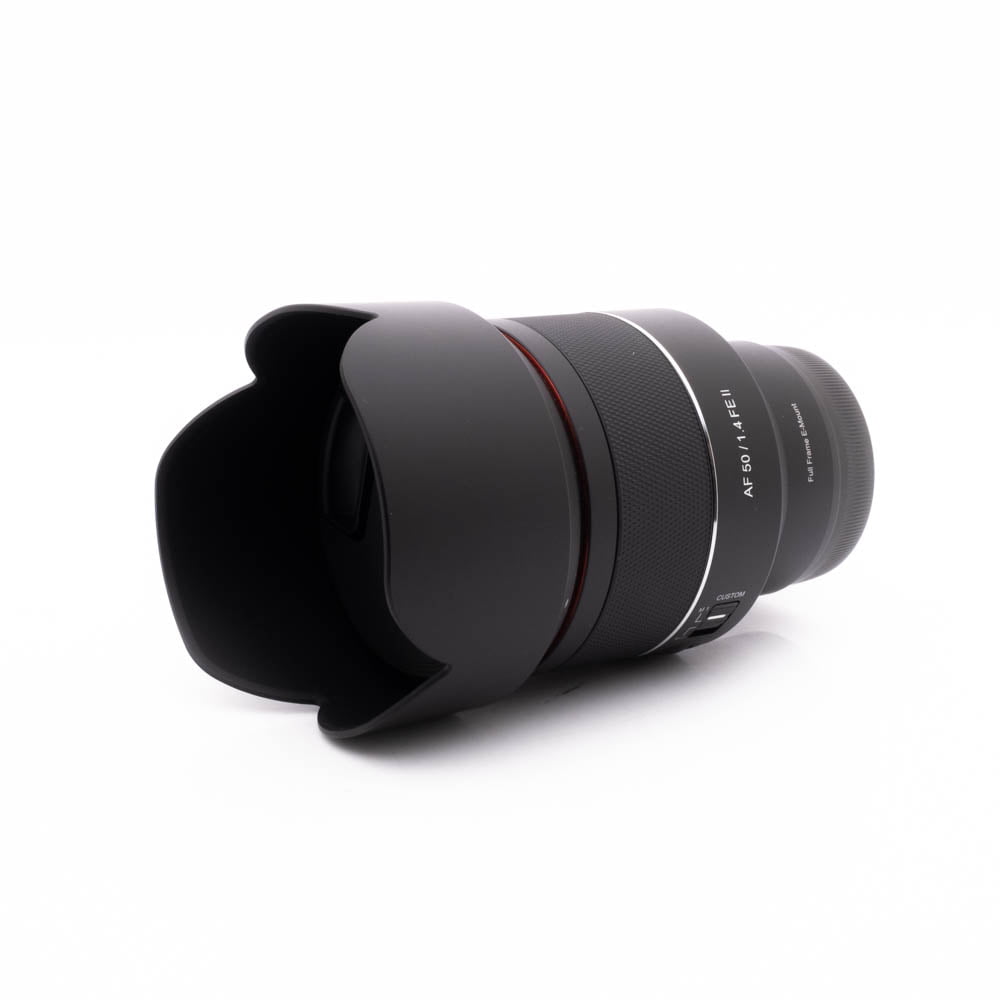 Samyang AF 50mm f14 FE II Sony-1 Samyang AF 50mm f/1.4 II Sony FE (Kunto 5) - Käytetty