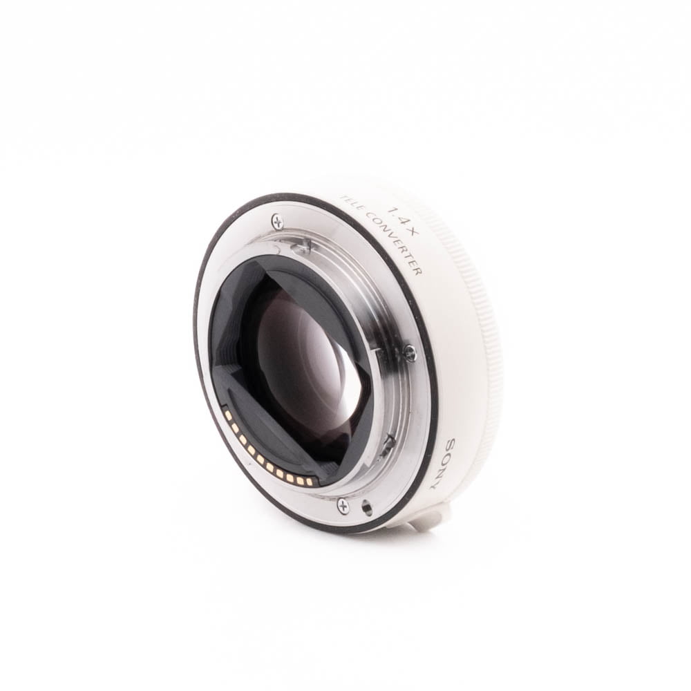 Sony 14x Tele Converter-3 Sony FE 1.4x Tele Converter (Kunto 5) - Käytetty