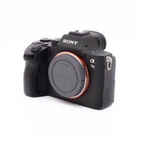 Sony A7 III-1-8 Sony A7 III (SC 22000) - Käytetty