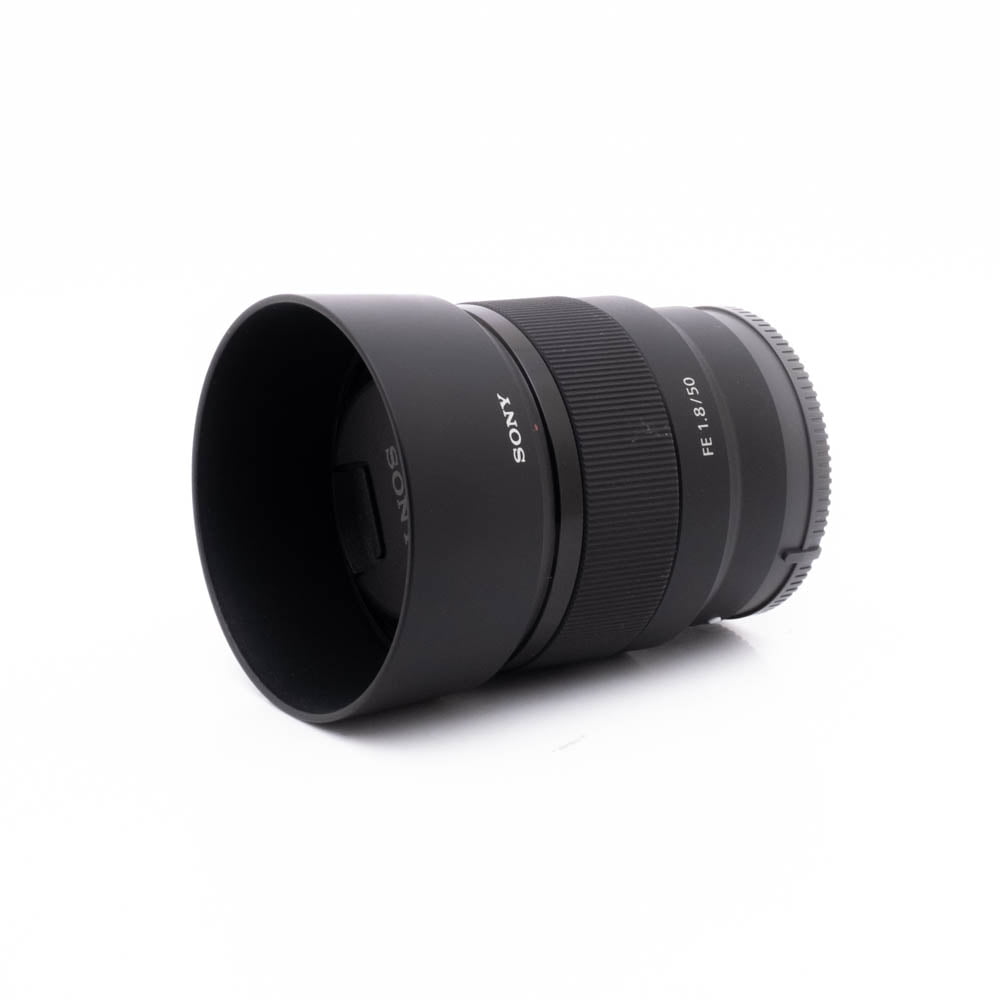 Sony FE 50mm f18-1 Sony FE 50mm f/1.8 - Käytetty