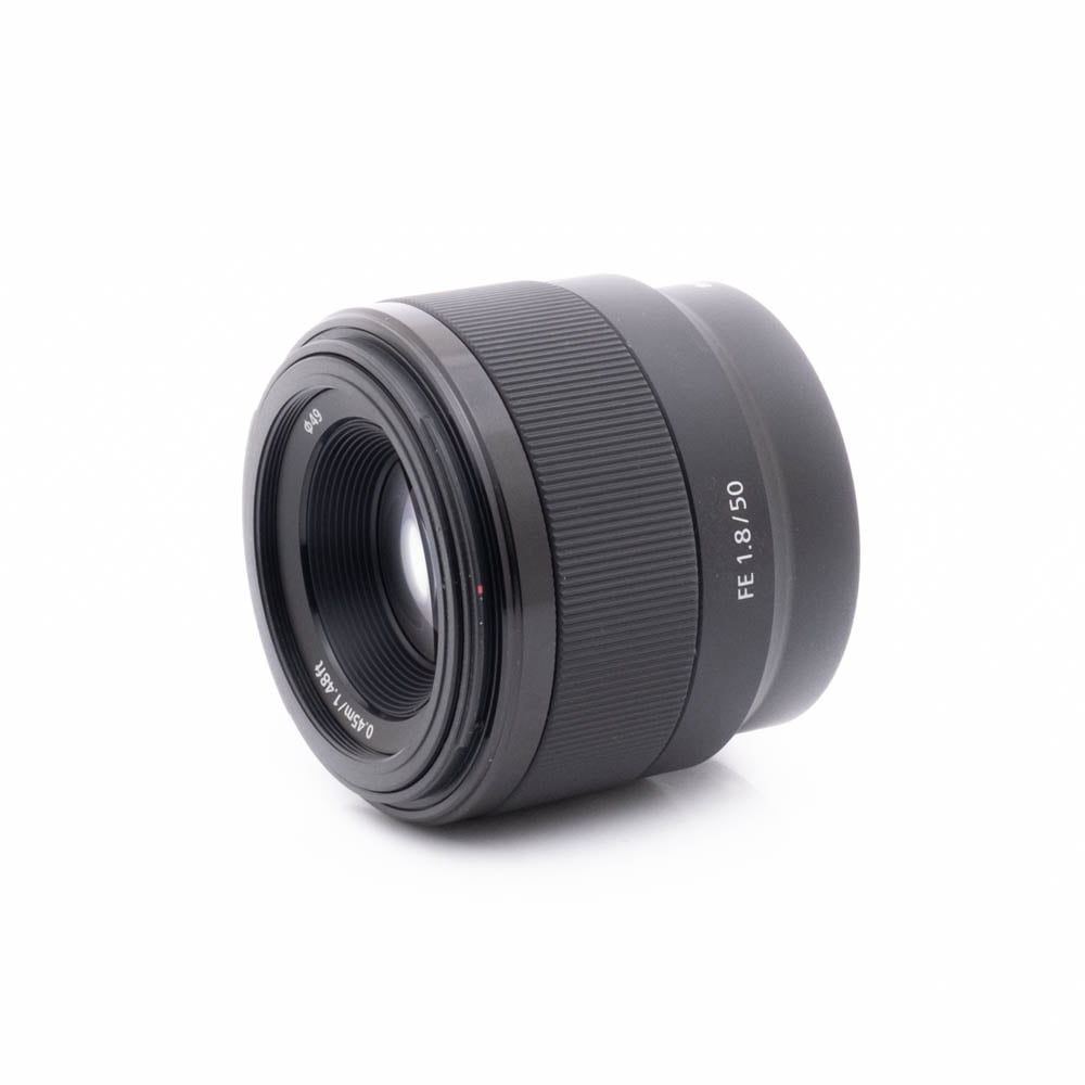 Sony FE 50mm f18-2-2 Sony FE 50mm f/1.8 - Käytetty