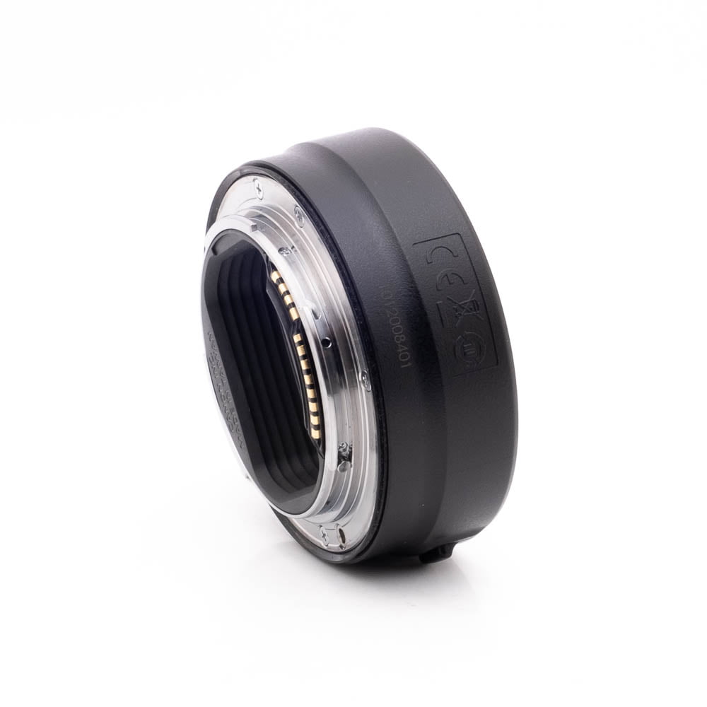Canon EF-EOS R Adapter-1 Canon Mount Adapter EF - EOS R (sis.ALV24%) - Käytetty