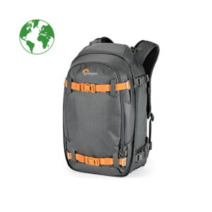 LOWEPRO Back Pack Whistler BP 350 AW II GL Grey Lowepro Whistler BP 350 AW II GL kamerareppu on harmaa ja musta oransseilla hihnoilla, jossa on useita lokeroita ja pehmustetut olkahihnat. Valkoisen taustan vasemmassa yläkulmassa näkyy vihreä maapallokuvake.