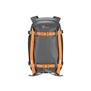 LOWEPRO Back Pack Whistler BP 350 AW II GL Grey5 Lowepro Whistler BP 350 AW II GL -kamerareppu näkyy pystyssä valkoisella pohjalla, ja siinä on harmaa ja oranssi väri, tukevat olkahihnat, useat soljet ja silmukat kameravarusteiden ja lisävarusteiden kuljettamiseen.