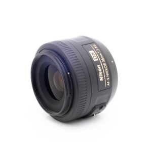 Nikkor 35mm f18 G DX-2 Nikon AF-S Nikkor 35mm f/1.8 G DX - Käytetty