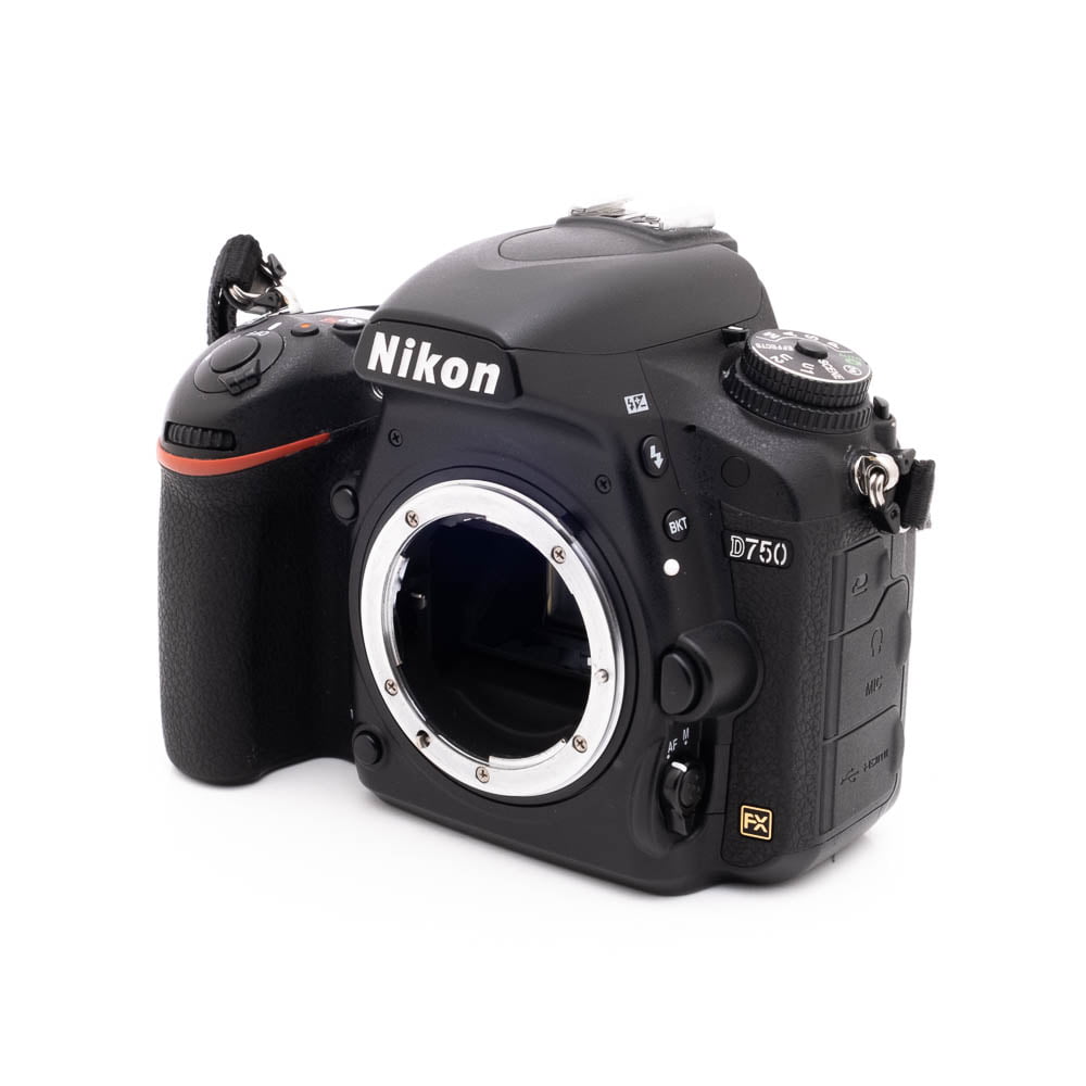 Nikon D750 (SC 29000) - Käytetty
