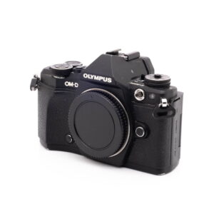 Olympus OM-D E-M5 II-5 Olympus OM-D E-M5 Mark II (SC 27000) - Käytetty