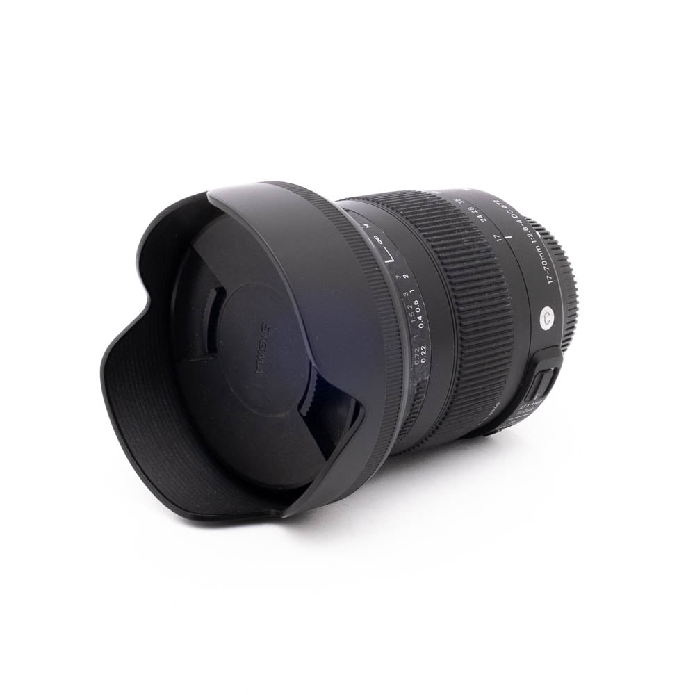 Sigma 17-70mm f28-4 DC OS C Nikon-3 Sigma C 17-70mm f/2.8-4 OS DC Nikon F DX - Käytetty