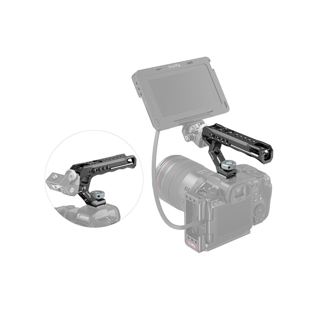 SmallRig 2094 Universal Top Handle with Cold Shoe, mustaa metallia, on kiinnitetty digitaalikameraan, jossa on kahvaan asennettu ulkoinen monitori, joka näkyy lähikuvassa ja täydessä näkymässä yhdessä laitteen kanssa.