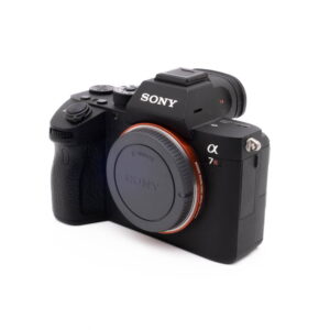 Sony A7R III-5 Sony A7R III (SC 3500) – Käytetty