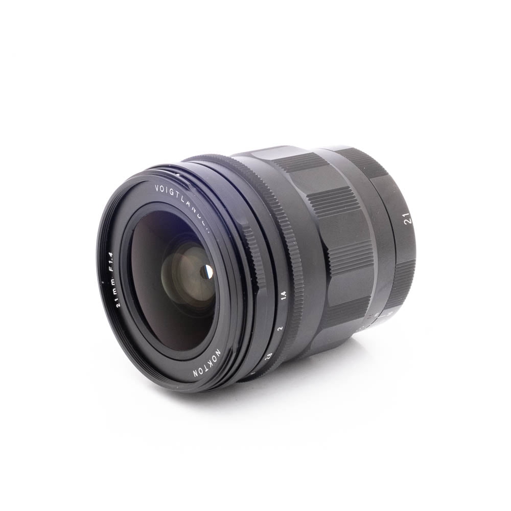 Voigtländer 21mm f14 Nokton Sony-2 Voigtländer Nokton 21mm f/1.4 Sony E - Käytetty