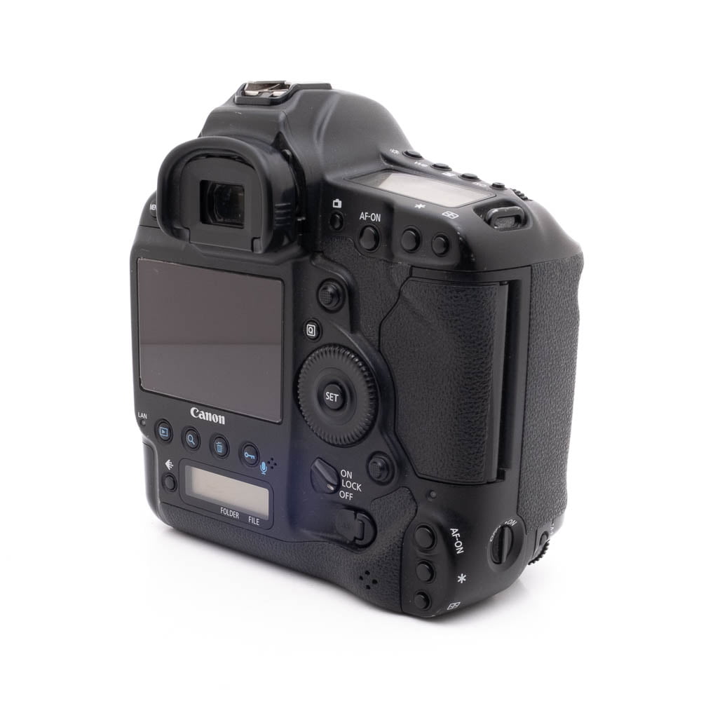 Canon 1DX-3 Canon EOS 1DX (SC 300000, sis.ALV24%) - Käytetty