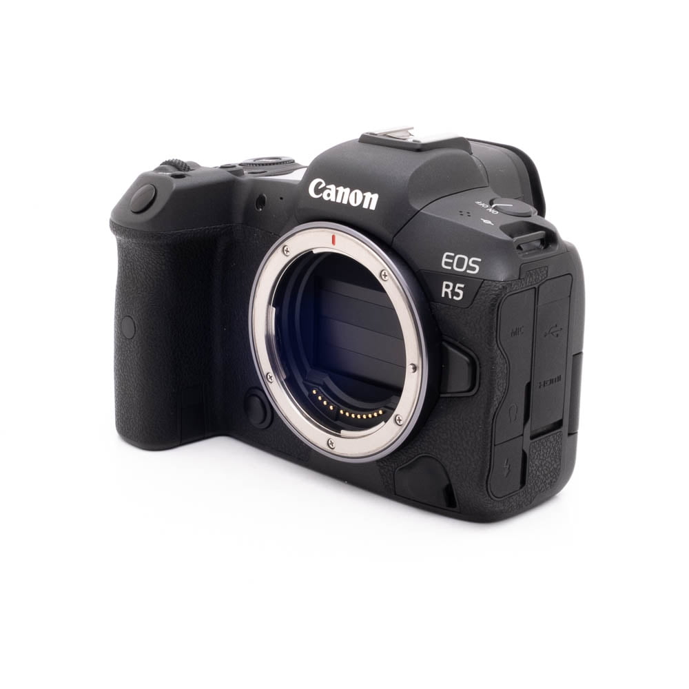 Canon R5 0302-4 Canon EOS R5 (SC 18000, Kunto K5, Takuu 12kk, sis.ALV24%) - Käytetty