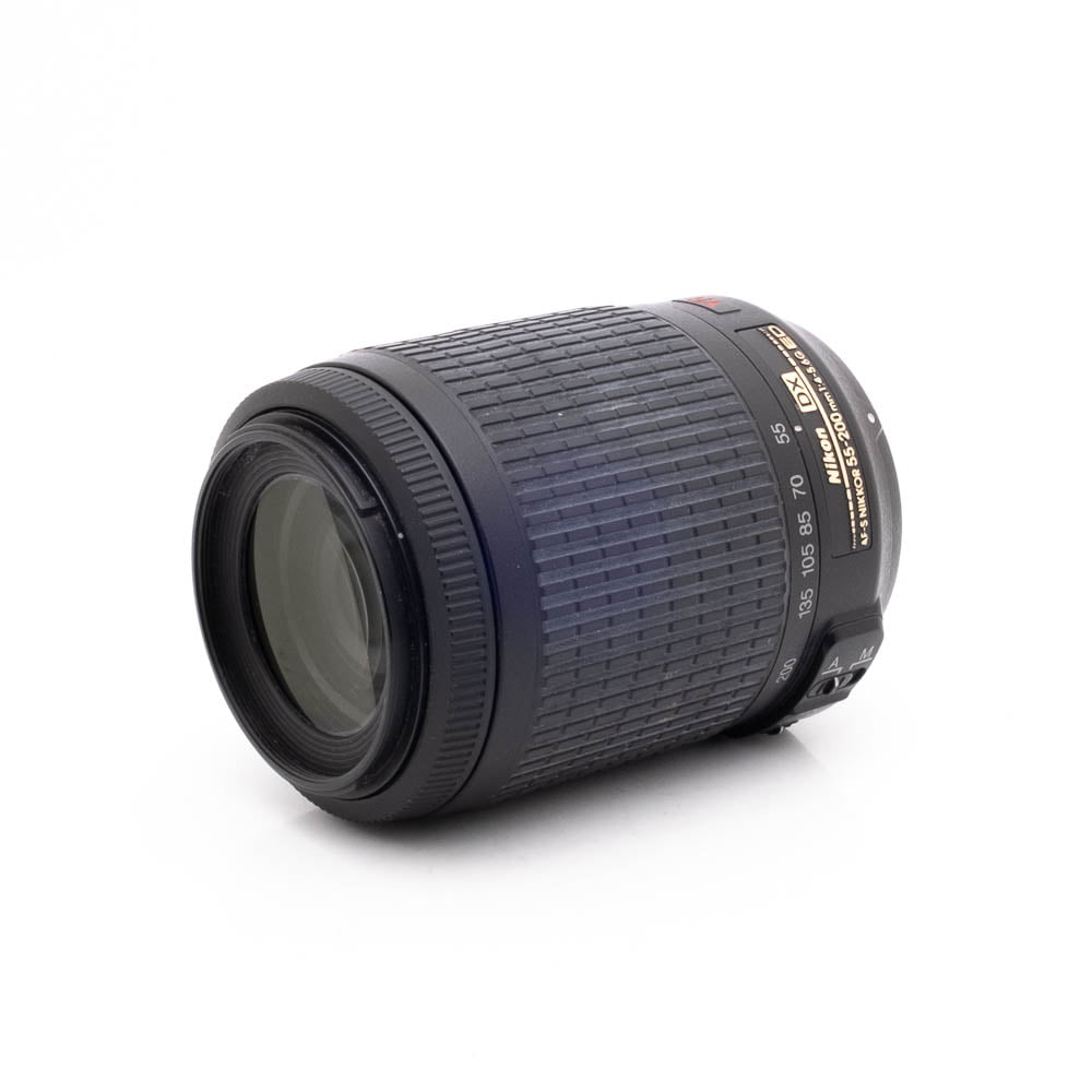 Nikkor 55-200mm f4-56G ED DX VR-2 Nikon AF-S DX Nikkor 55-200mm f/4 - 5.6 G ED VR - Käytetty