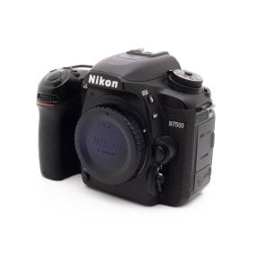 Nikon D7500 (SC 75500) – Käytetty Myydyt tuotteet