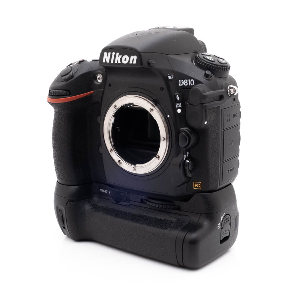 Nikon D810-4 Nikon D810 + akkukahva (SC 3500) - Käytetty