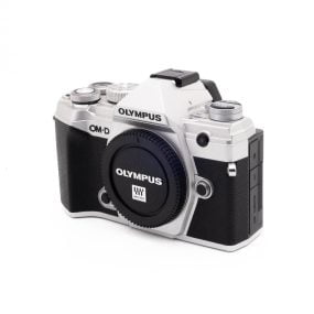 Olympus E-M5 Mark III (SC 3000) – Käytetty Käytetyt kamerat