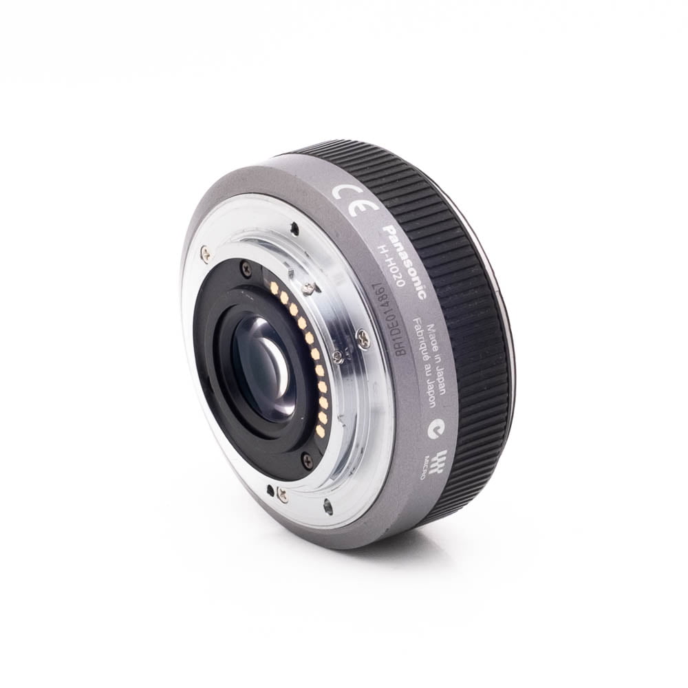 Panasonic Lumix G 20mm f17-1 Panasonic Lumix G 20mm f/1.7 - Käytetty