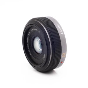Panasonic Lumix G 20mm f17-2 Panasonic Lumix G 20mm f/1.7 - Käytetty