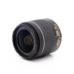Nikkor 18-55mm f35-56G DX VR-2 Nikon D3300 + 18-55mm (SC 14500) - Käytetty