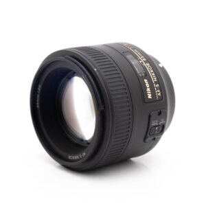 Nikkor 85mm f18G-2 Nikon AF-S Nikkor 85mm f/1.8 G - Käytetty
