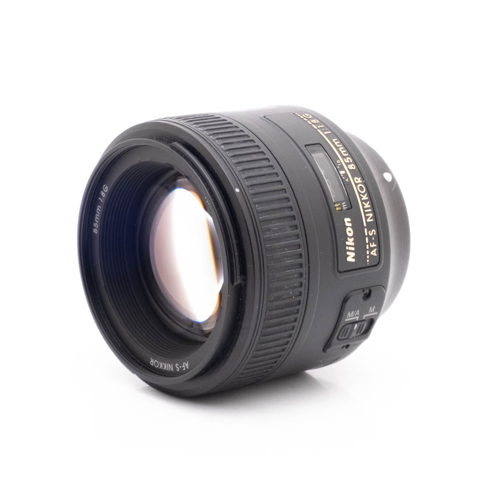 Nikkor 85mm f18G 3876-2 Nikon AF-S Nikkor 85mm f/1.8 G - Käytetty