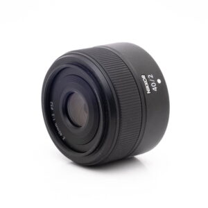 Nikkor Z 40mm f2-2 Nikon Nikkor Z 40mm f/2 - Käytetty