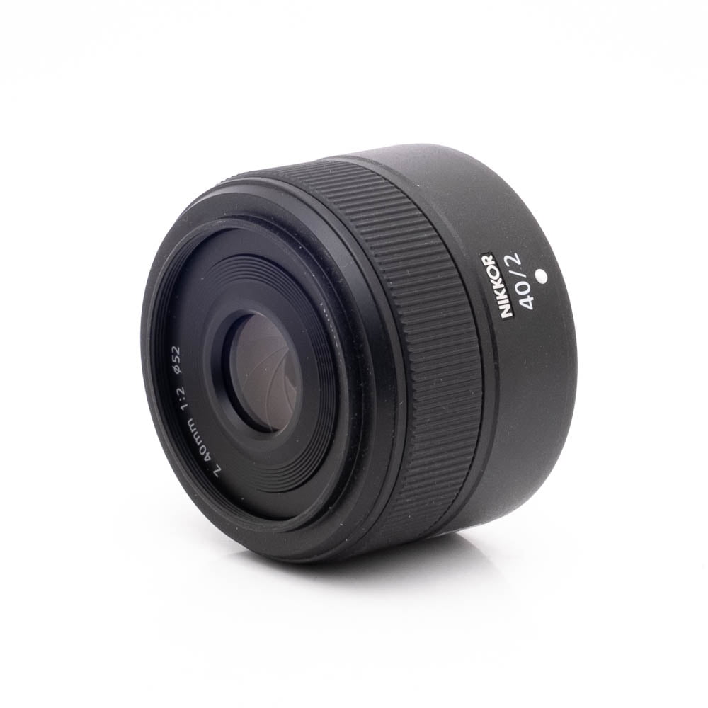 Nikkor Z 40mm f2-2 Nikon Nikkor Z 40mm f/2 - Käytetty