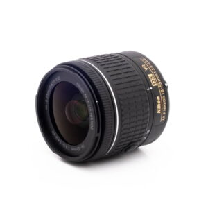 Nikon 18-55mm f35-56G DX VR-2 Nikon AF-P Nikkor 18-55mm f/3.5-5.6G VR DX - Käytetty