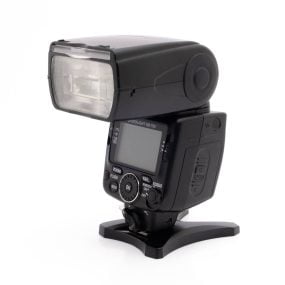 Nikon SB-700 salama – Käytetty Käytetyt kamerat ja vaihtolaitteet