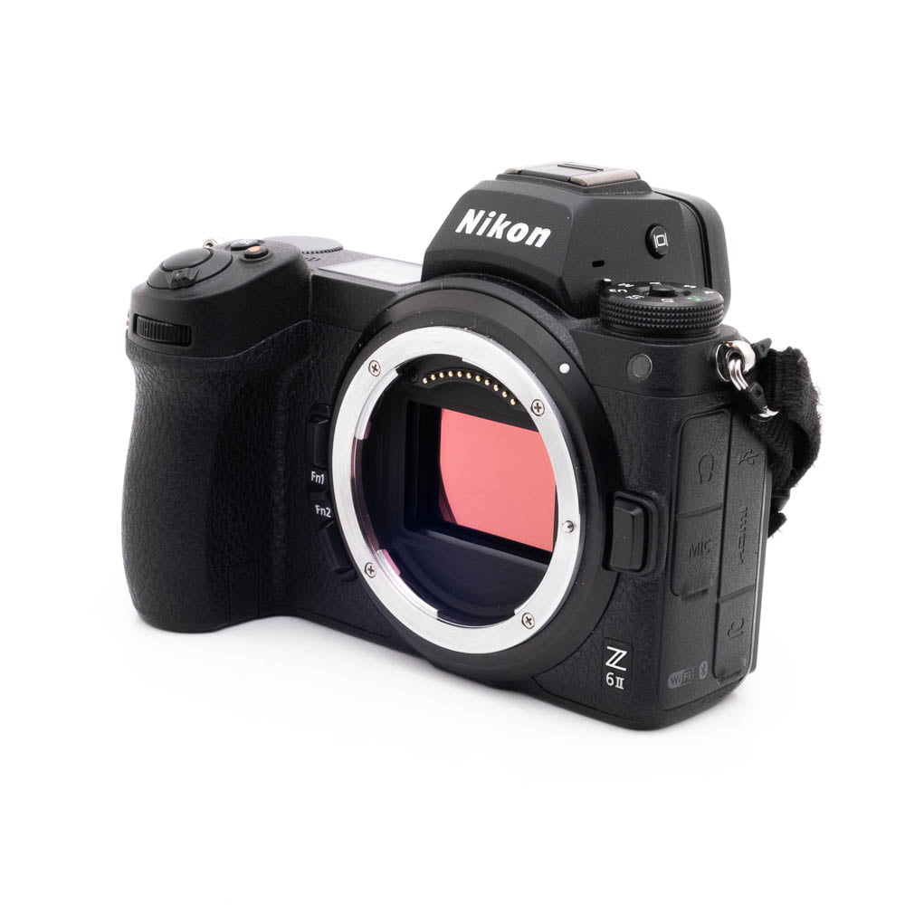Nikon Z6 II 5300-4 Nikon Z6 II (SC 3000, Kunto K5, Takuu 6kk) - Käytetty