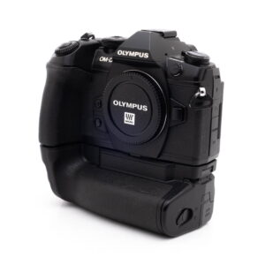 Olympus OM-D E-M1 Mark II + akkukahva (SC 15000) - Käytetty